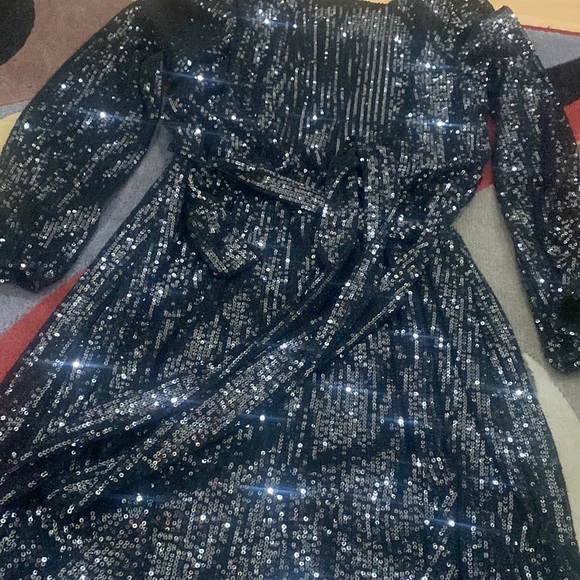 dress - Picture 3 of 3